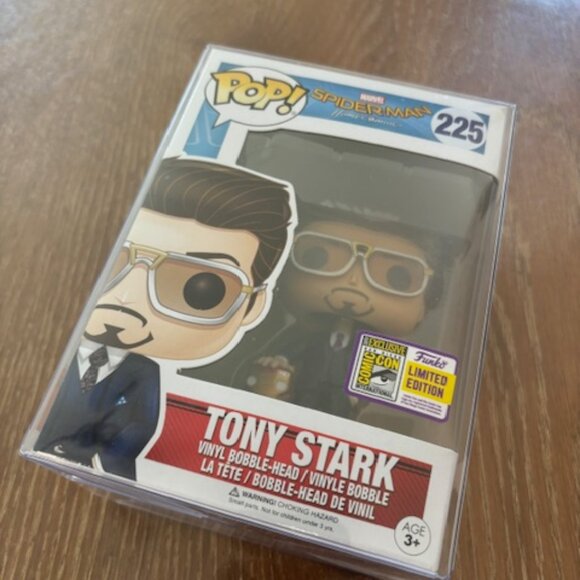 Tony Stark - Spider-man Pop! by Funko - Picture 1 of 6